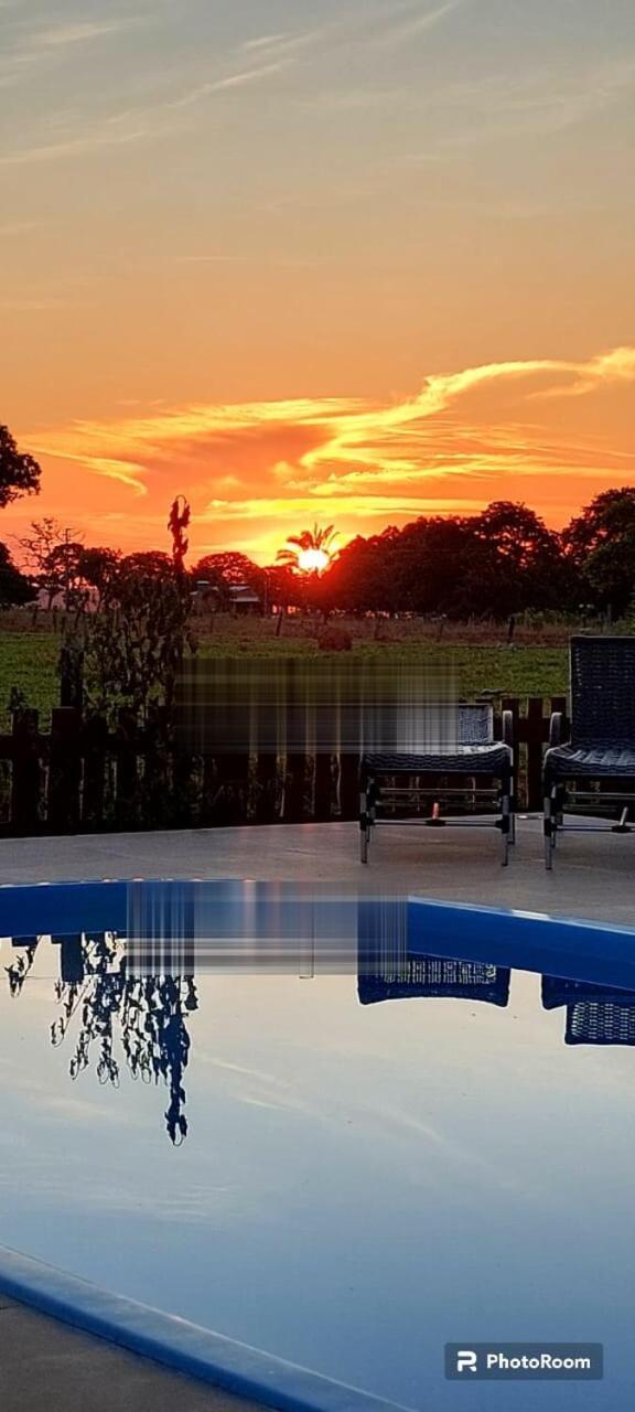 Pousada O Canto Da Seriema Nobres Exterior foto
