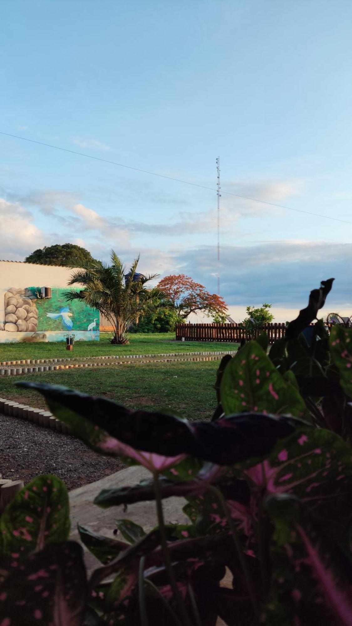 Pousada O Canto Da Seriema Nobres Exterior foto